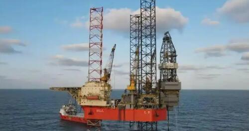 深藍(lán)鑄劍向海圖強(qiáng) 中國石化